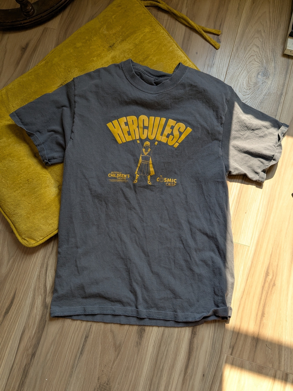 Vtg HERCULES! Graphic Short-Sleeve Children's Theater Tee